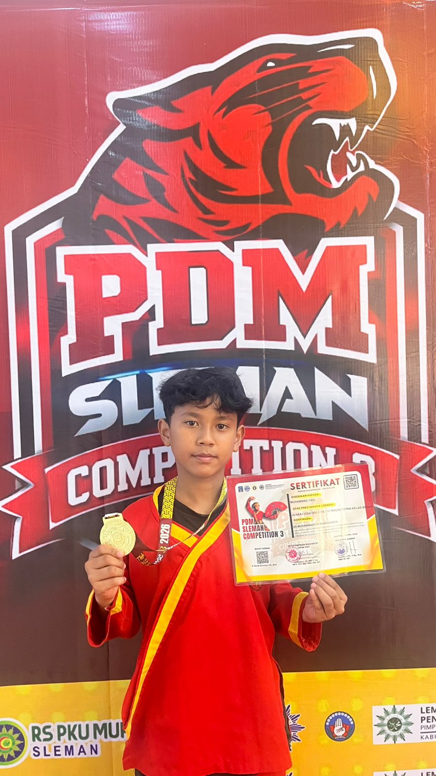Juara 1 Tapak Suci