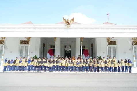 Kunjungan Museum dan Istana